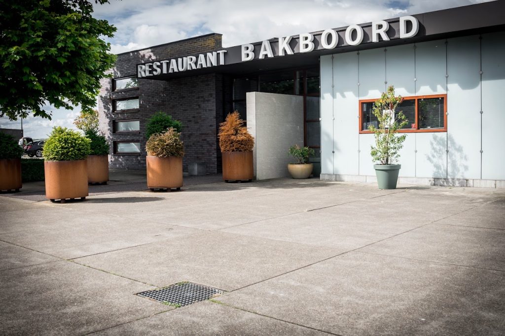 estaurant-Bakboord-Almere-keuken-ambachtelijke-cocktails-terras-uitzicht-op-het-water-diner